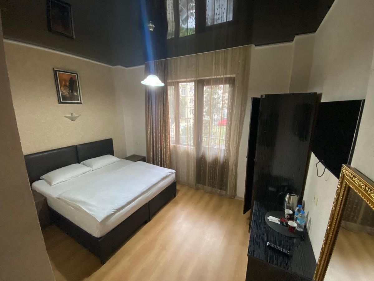Hotel My Rose Батумі Екстер'єр фото
