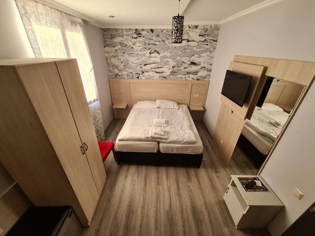 Hotel My Rose Батумі Екстер'єр фото