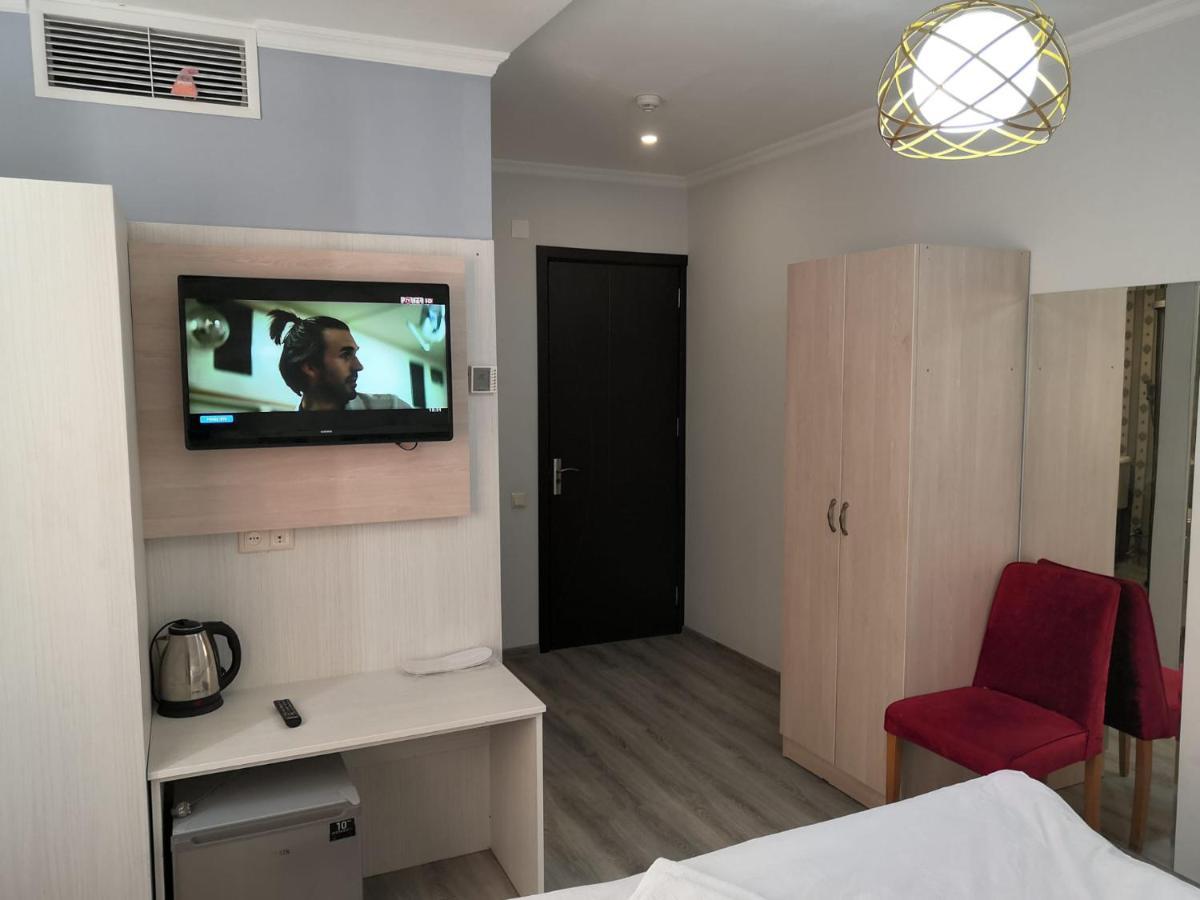 Hotel My Rose Батумі Екстер'єр фото