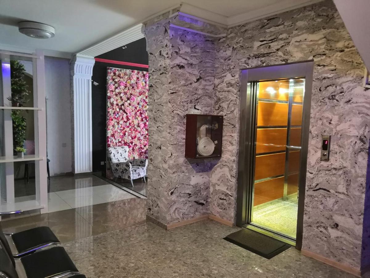 Hotel My Rose Батумі Екстер'єр фото